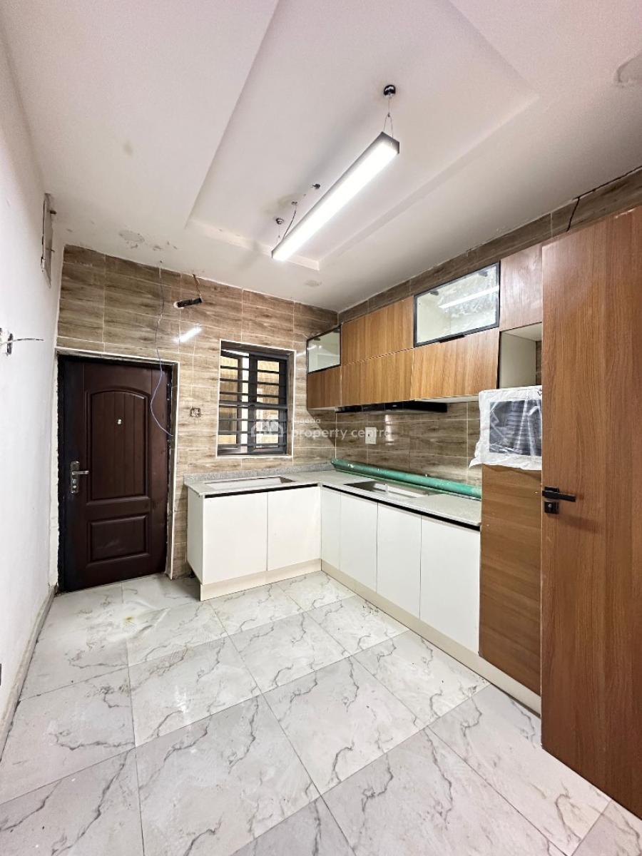 4 Bedroom Terrace Duplex with Bq, Gym and Swimming Pool, Chevron, Lekki Phase 1, Lekki, Lagos, Terraced Duplex for Rent