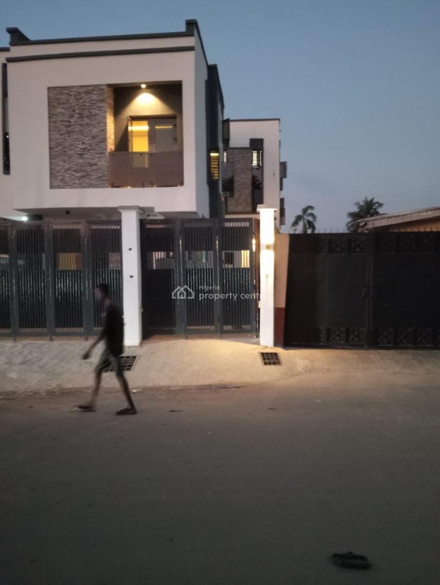 Well Built 4 Bedroom Detached Duplex with Bq, Off Adeniran Ogunsanya Street, Surulere, Lagos, Detached Duplex for Sale