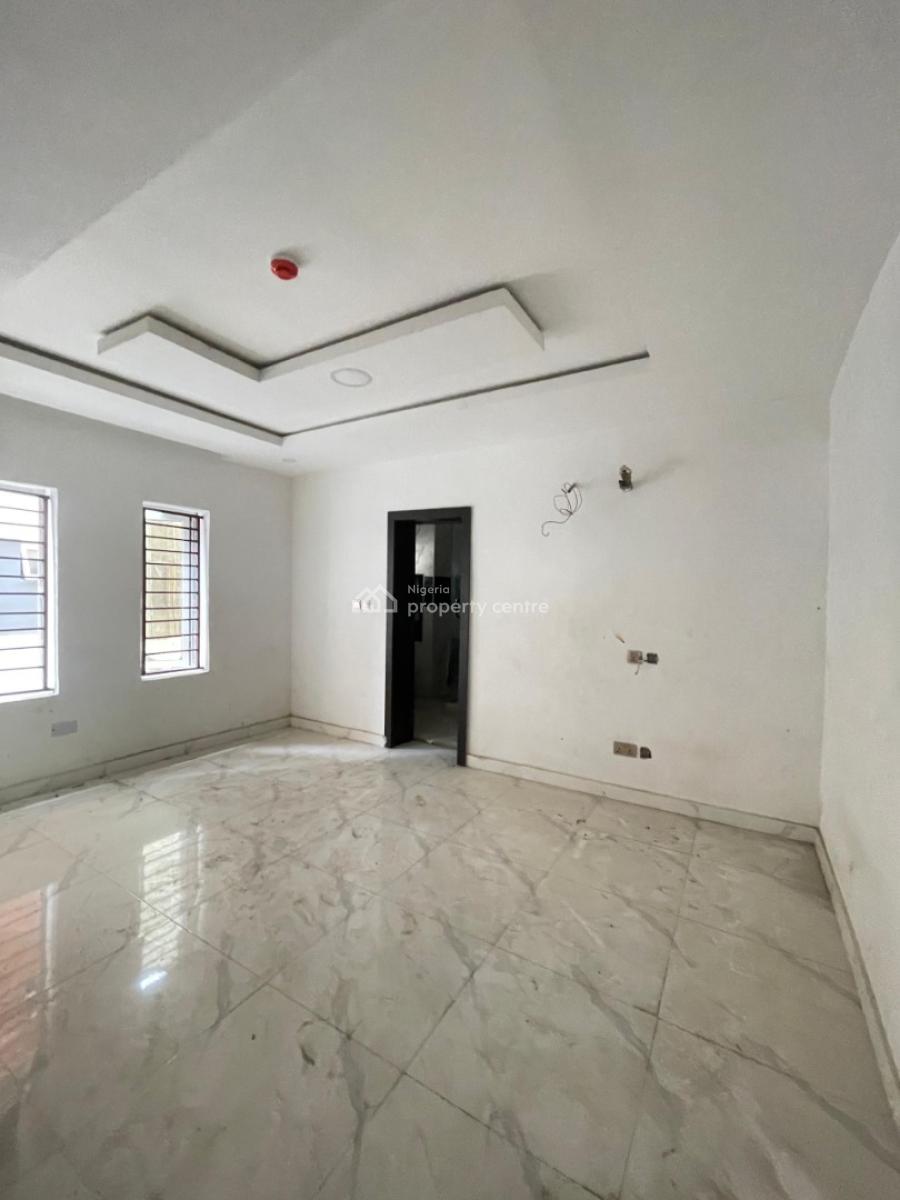 2 Bedroom with Bq, Lekki Phase 1, Lekki, Lagos, Flat / Apartment for Sale