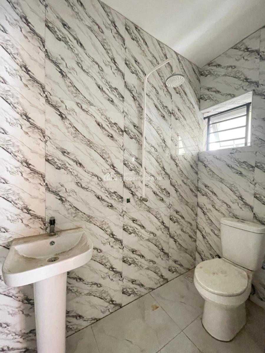 2 Bedroom with Bq, Lekki Phase 1, Lekki, Lagos, Flat / Apartment for Sale