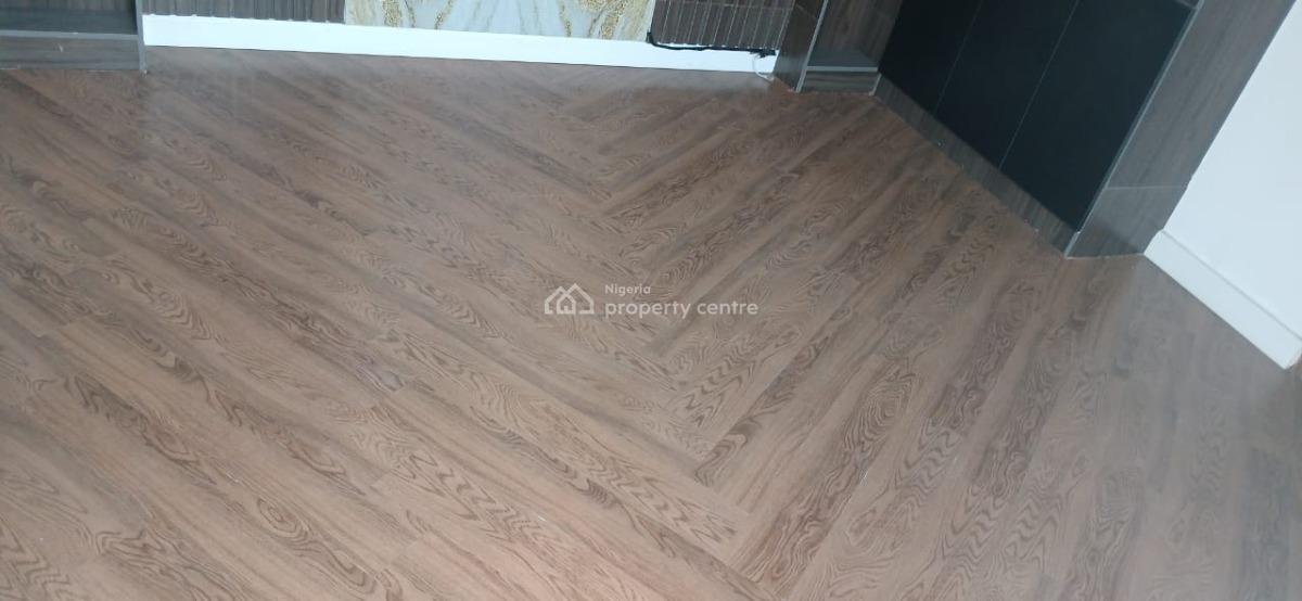 Spacious 2 Bedroom Flat in a Fully Serviced Building, Freedom Way, Lekki Phase 1, Lekki, Lagos, Flat / Apartment for Rent