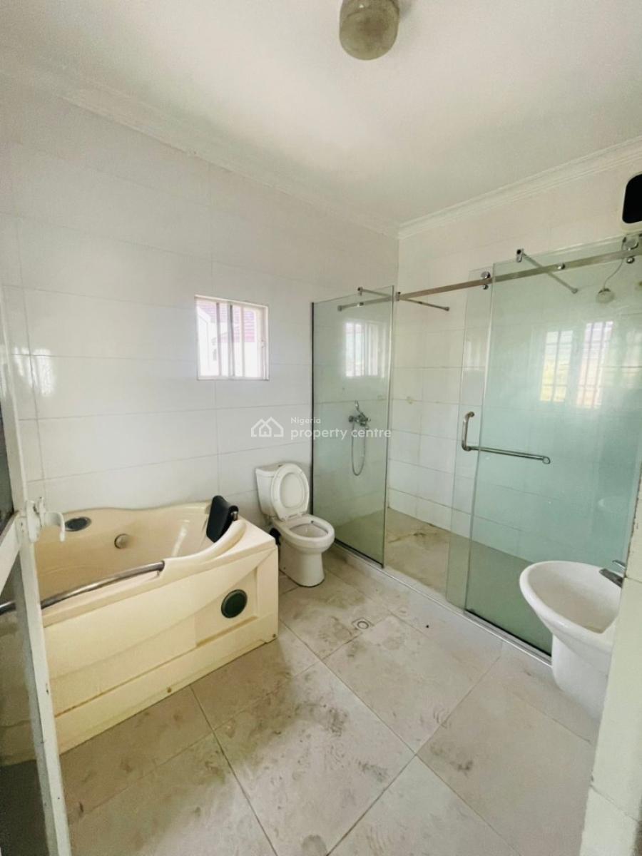 Spacious Master Bedroom (mini Flat Apartment), Lekki County, Ikota, Lekki, Lagos, Self Contain (single Rooms) for Rent