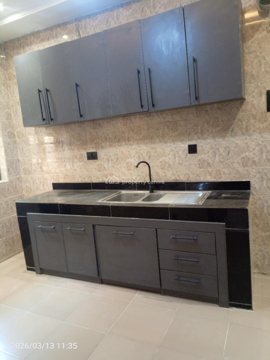 3 Bedroom Luxurious Downstairs Flat, Thomas Estate, By Eco Bank Addo Road, Ajiwe, Ajah, Lagos, Flat / Apartment for Rent
