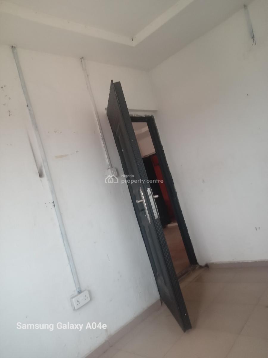 Spacious Fine Miniflat Upstairs, Rockstone Estate Badore Ajah Lagos, Badore, Ajah, Lagos, Mini Flat (room and Parlour) for Rent