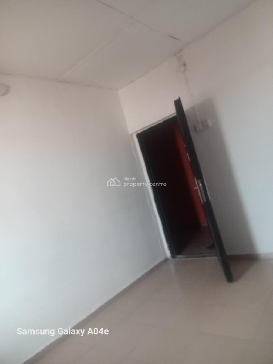 Spacious Fine Miniflat Upstairs, Rockstone Estate Badore Ajah Lagos, Badore, Ajah, Lagos, Mini Flat (room and Parlour) for Rent