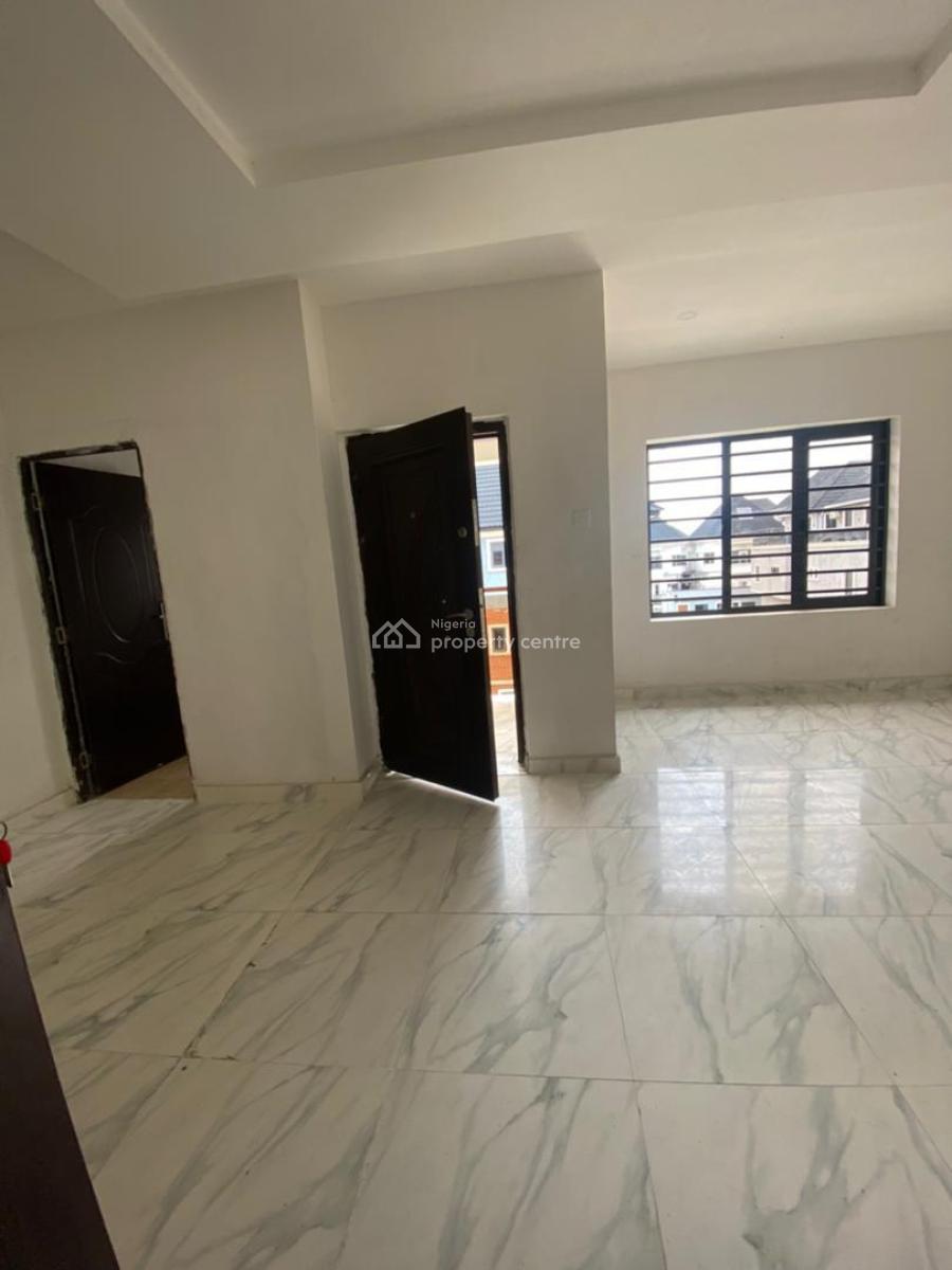 a Neatly and Massively Built 4 Bedroom Terrace, Osapa, Lekki, Lagos, Terraced Duplex for Rent