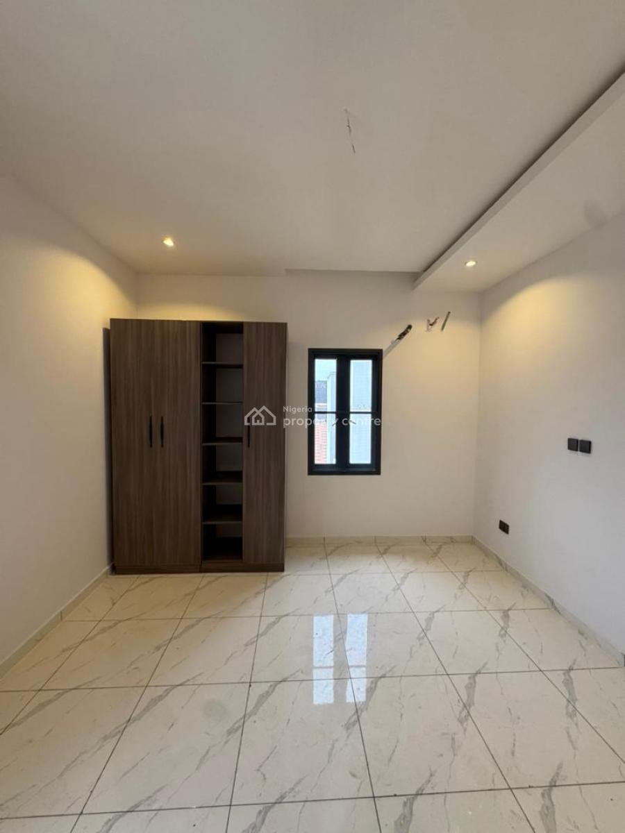 3 Bedroom Apartment with Boys Quarters, Jakande, Lekki, Lagos, Flat / Apartment for Sale