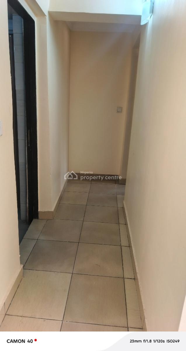 Self Contain with Kitchen and Toilet, Jabi, Abuja, Self Contain (single Rooms) for Rent