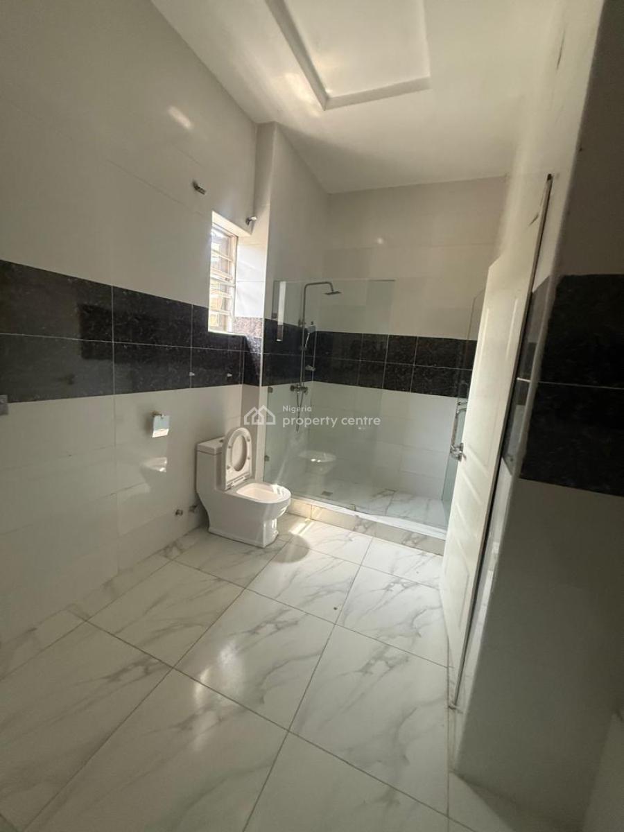 a Specious Master Bedroom in Conservation Road, Conservation Road Toll Gate, Lekki, Lagos, Self Contain (single Rooms) for Rent