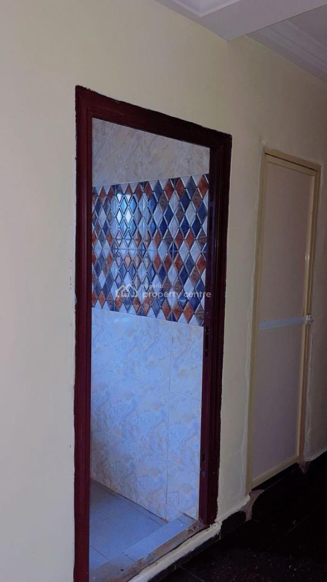 2 Bedroom Flat Upstairs, Royal Palmwill Estate, Badore, Ajah, Lagos, Flat / Apartment for Rent