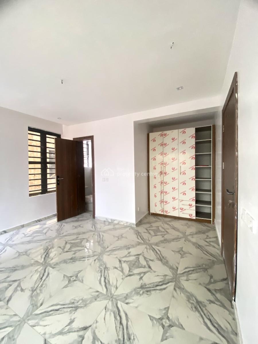 2 Bedroom Serviced Apartment, Ologolo, Lekki, Lagos, Flat / Apartment for Sale