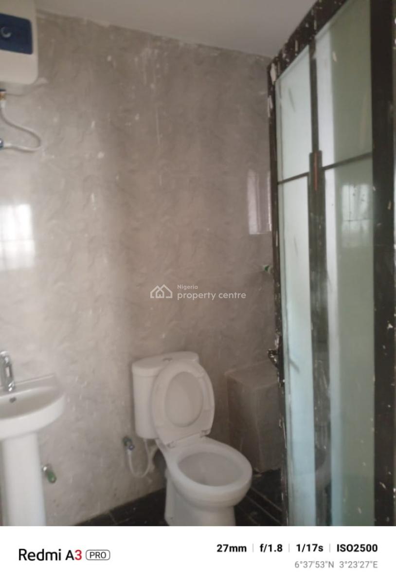 Newly Renovated 3 Bedroom Flat, Gra Phase 1, Magodo, Lagos, Flat / Apartment for Rent