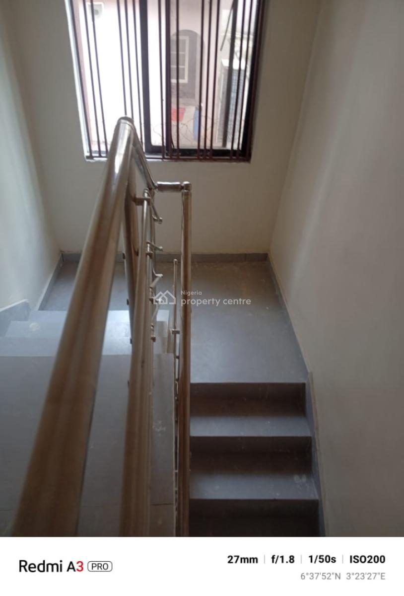 Newly Renovated 3 Bedroom Flat, Gra Phase 1, Magodo, Lagos, Flat / Apartment for Rent