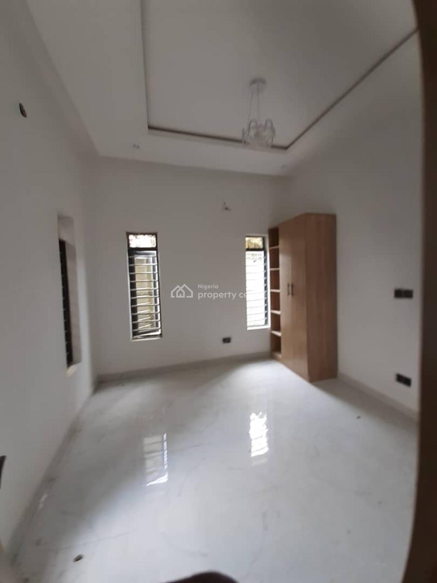 2 Bedroom Apartment, Lekki Scheme2 Peninsula Estate, Lekki, Lagos, Flat / Apartment for Sale
