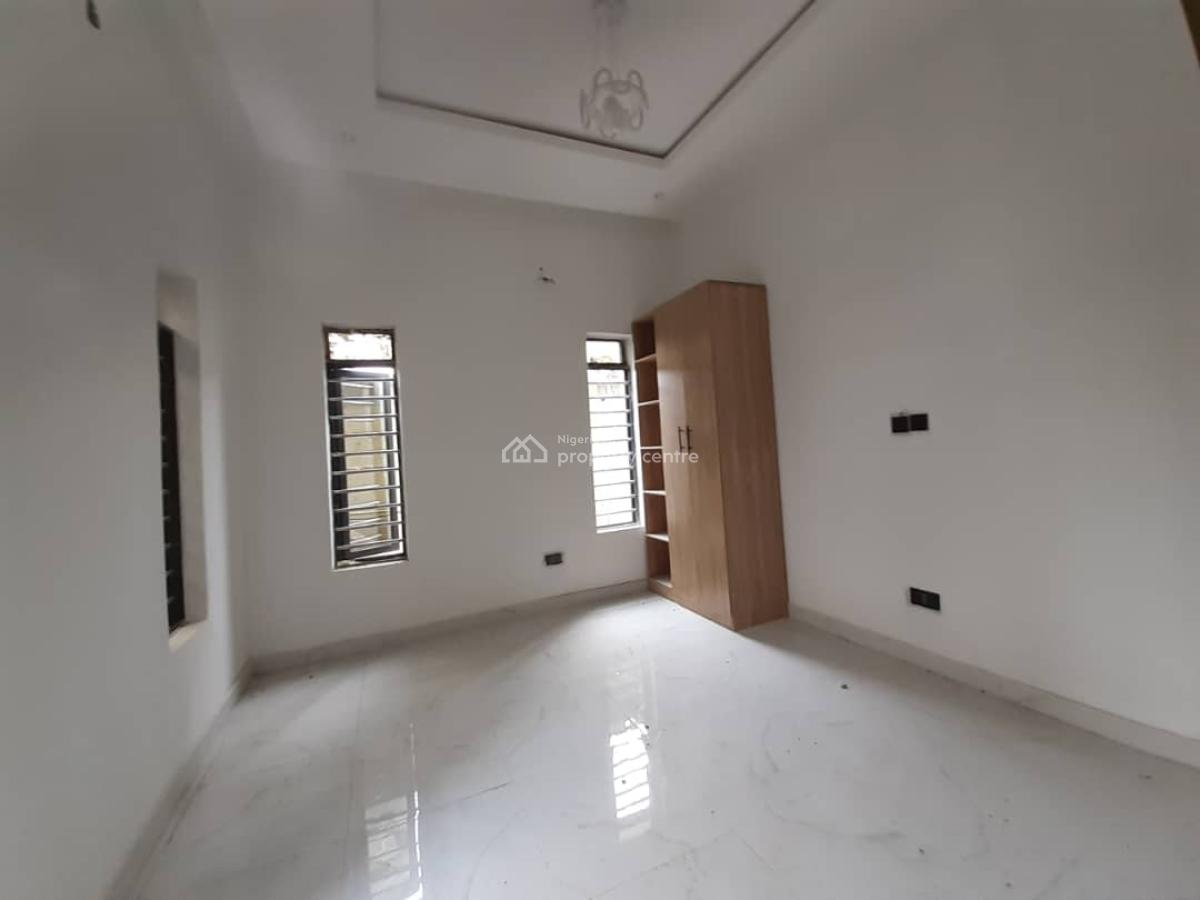 2 Bedroom Apartment, Lekki Scheme2 Peninsula Estate, Lekki, Lagos, Flat / Apartment for Sale