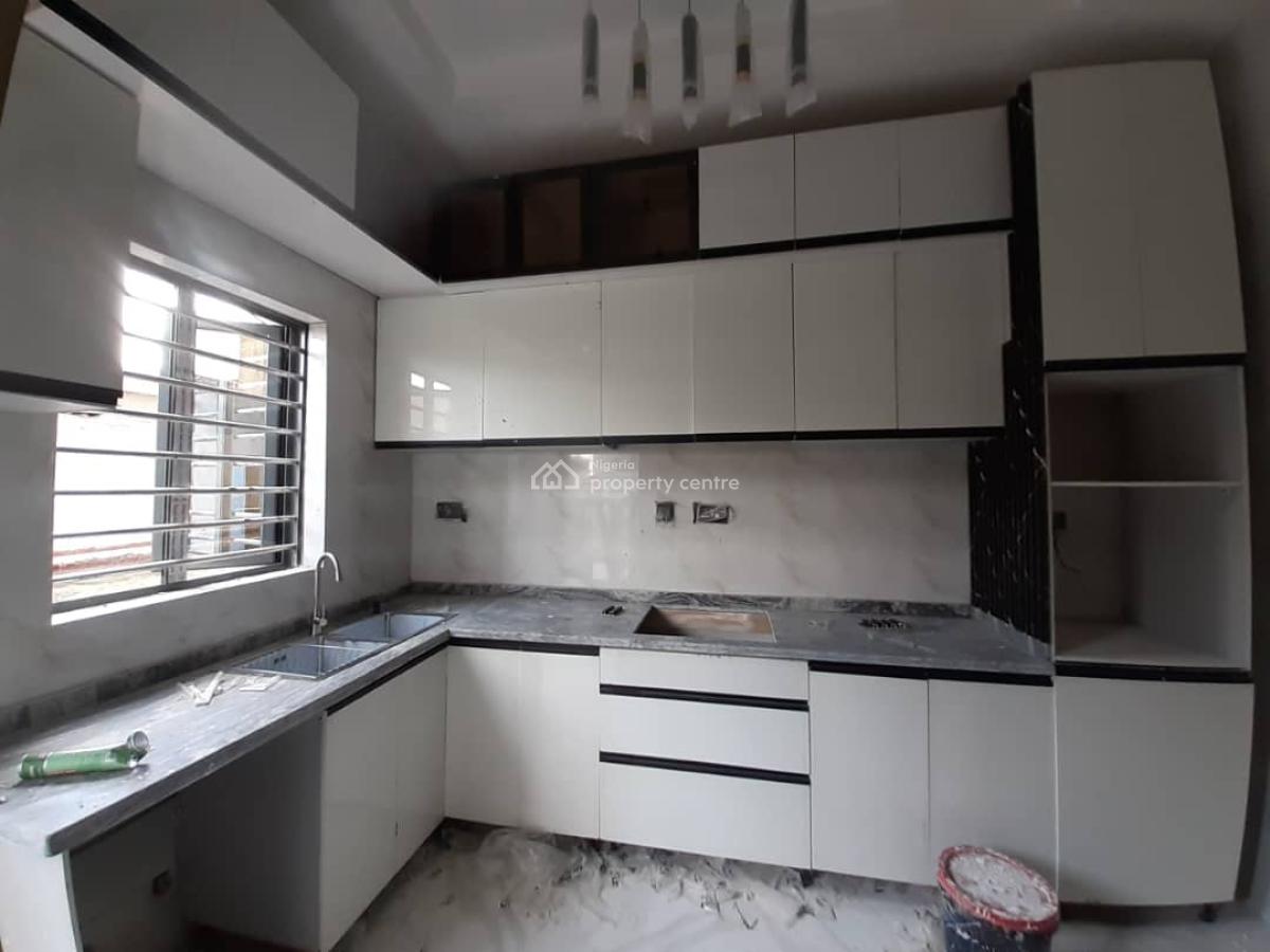 2 Bedroom Apartment, Lekki Scheme2 Peninsula Estate, Lekki, Lagos, Flat / Apartment for Sale