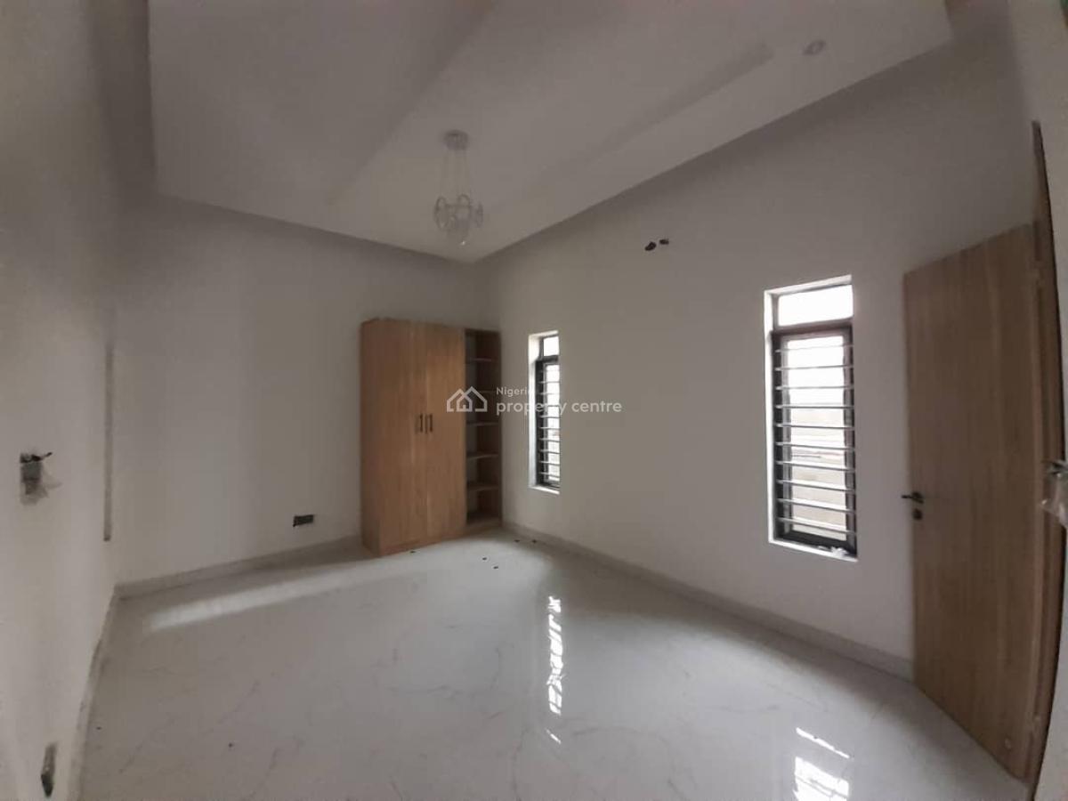 2 Bedroom Apartment, Lekki Scheme2 Peninsula Estate, Lekki, Lagos, Flat / Apartment for Sale
