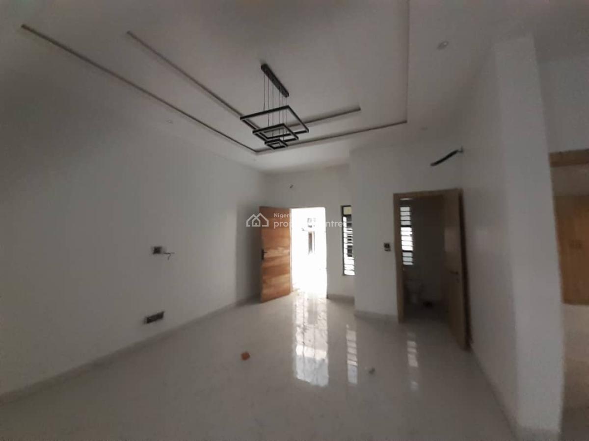 2 Bedroom Apartment, Lekki Scheme2 Peninsula Estate, Lekki, Lagos, Flat / Apartment for Sale