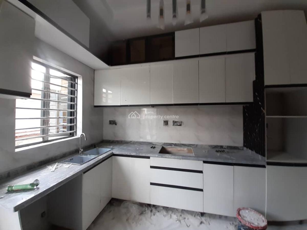 2 Bedroom Apartment, Lekki Scheme2 Peninsula Estate, Lekki, Lagos, Flat / Apartment for Sale
