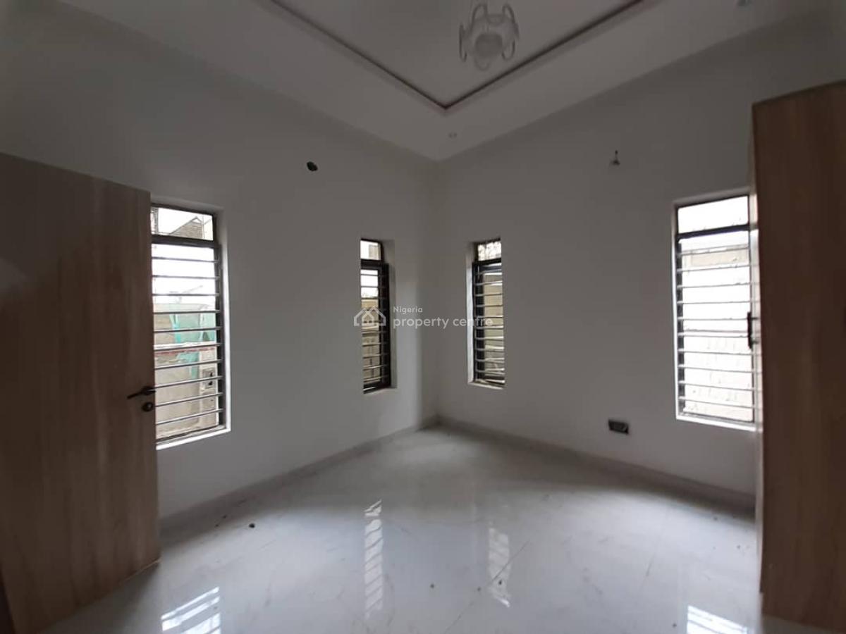 2 Bedroom Apartment, Lekki Scheme2 Peninsula Estate, Lekki, Lagos, Flat / Apartment for Sale