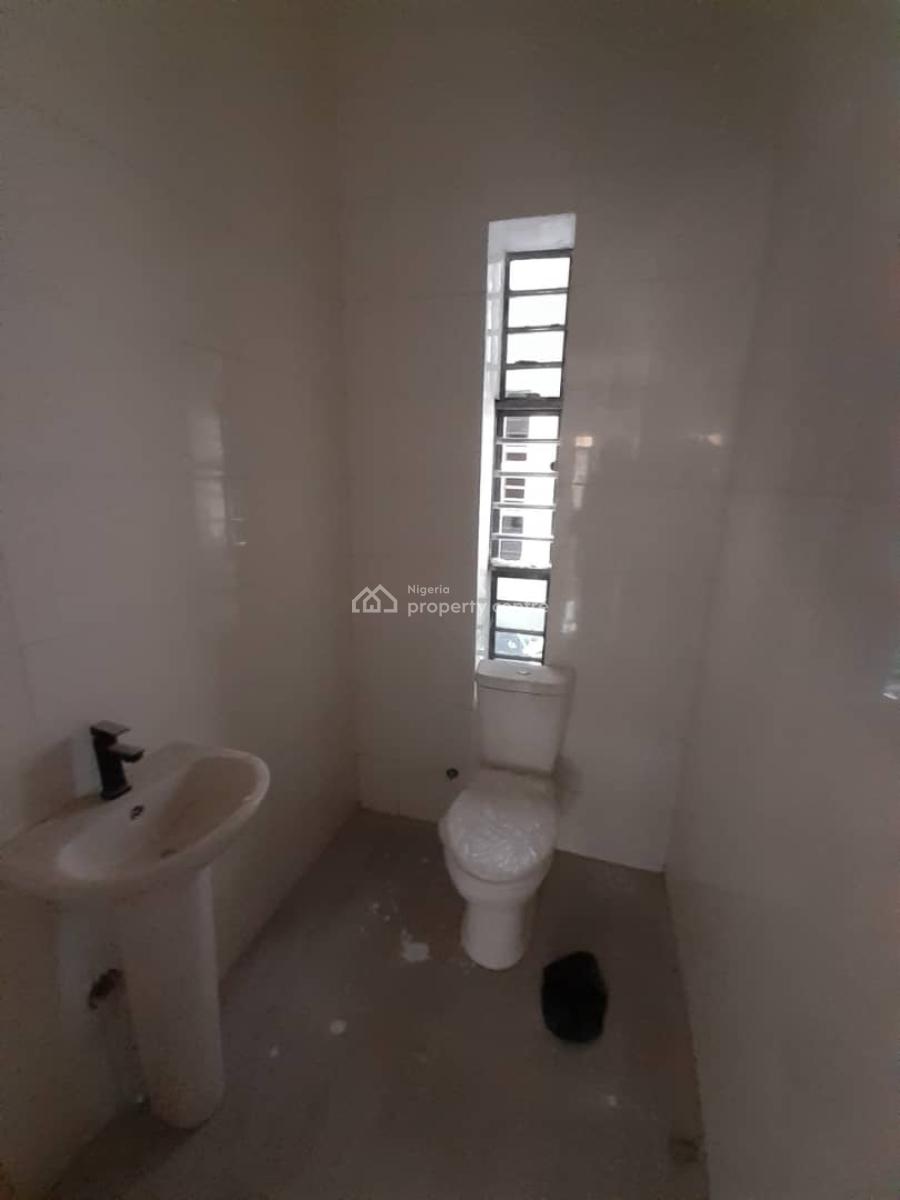 2 Bedroom Apartment, Lekki Scheme2 Peninsula Estate, Lekki, Lagos, Flat / Apartment for Sale