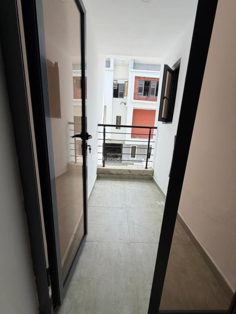 Spacious and Affordable  Plus B Q, Off Gbangbala Road, Ikate Elegushi, Lekki, Lagos, Terraced Duplex for Rent