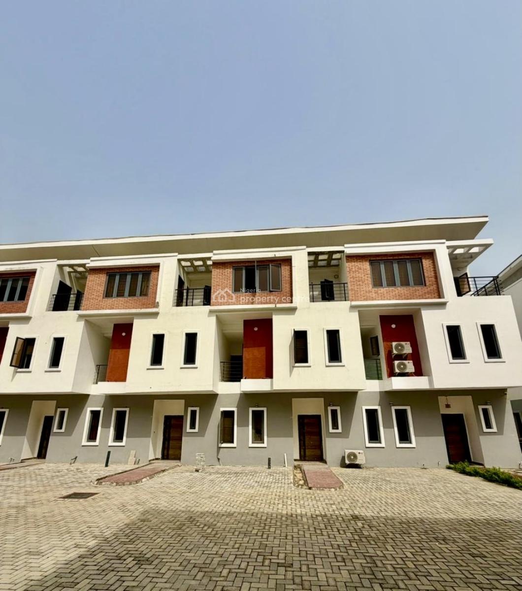 Spacious and Affordable with B Q, Off Gbangbala Road, Ikate Elegushi, Lekki, Lagos, Terraced Duplex for Rent