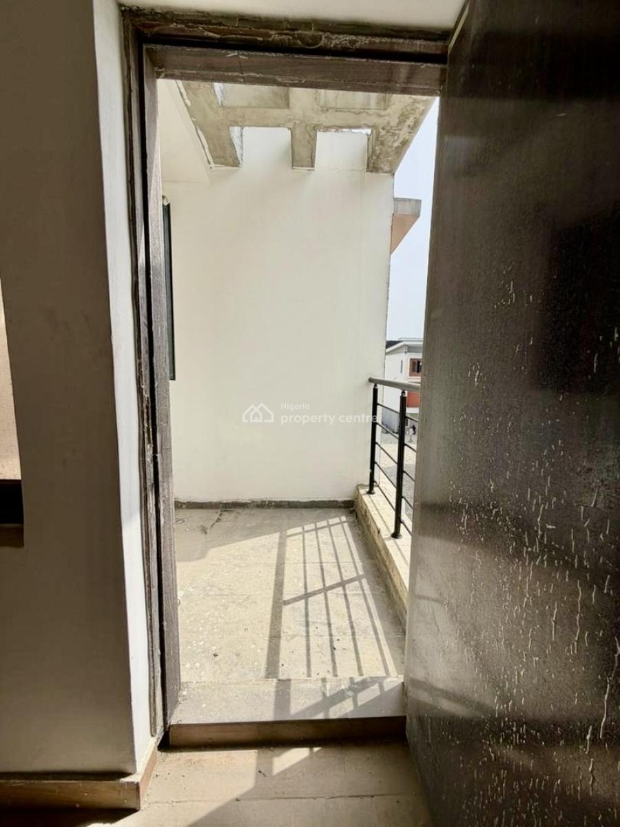 Spacious and Affordable with B Q, Off Gbangbala Road, Ikate Elegushi, Lekki, Lagos, Terraced Duplex for Rent