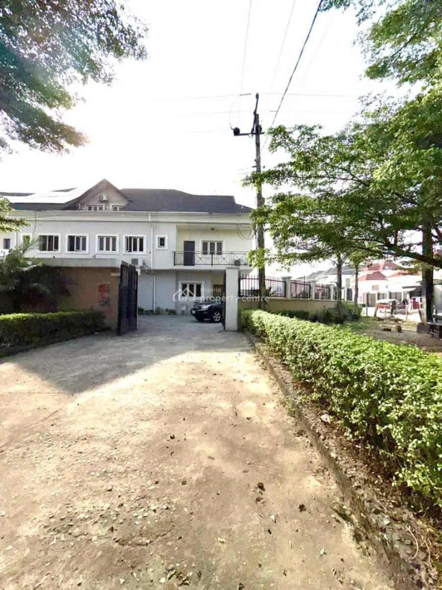 a Well Maintained, Self Serviced 5 Bedroom Semi Detached House with Bq, Lekki Phase 1, Lekki, Lagos, Semi-detached Duplex for Rent