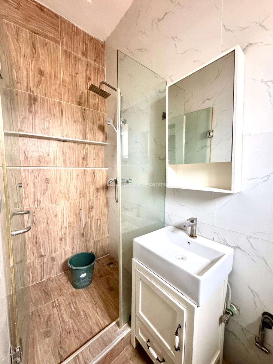 1 Bedroom Apartment, Ologolo, Lekki, Lagos, Mini Flat (room and Parlour) for Sale