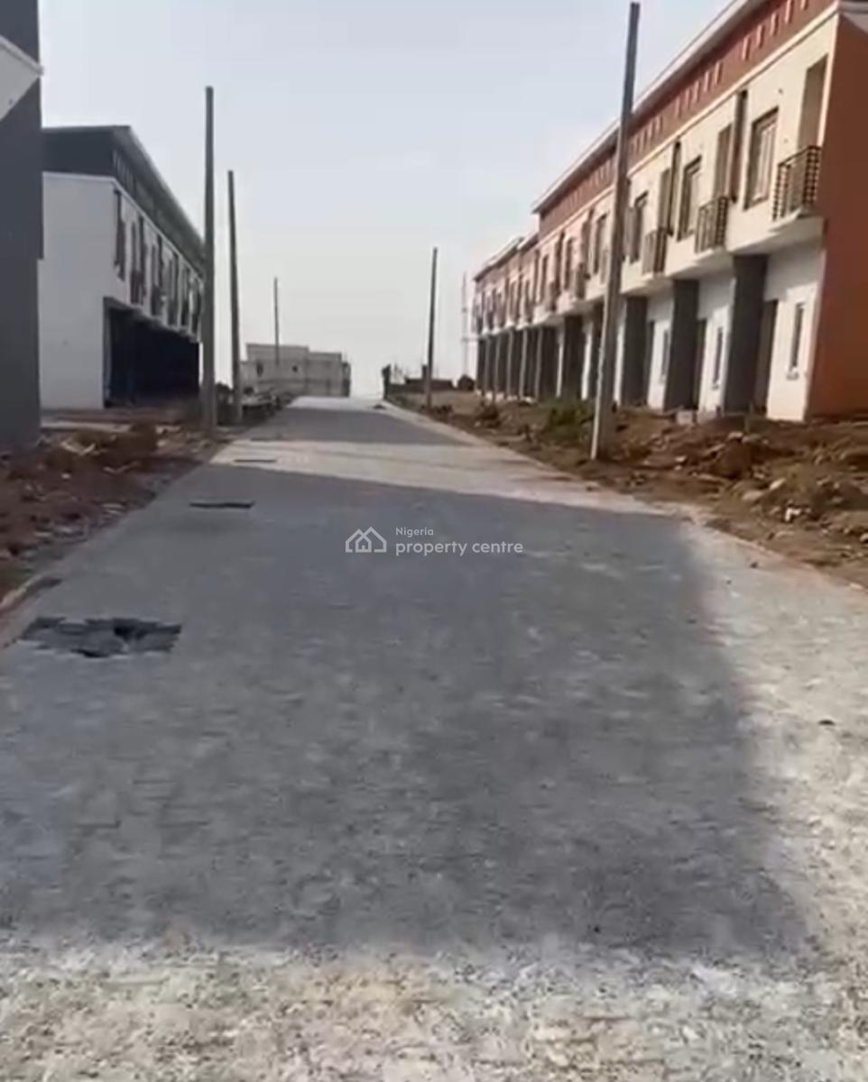 3 Bedroom Terrace, Brains and Hammer City, Life Camp, Abuja, Terraced Duplex for Sale