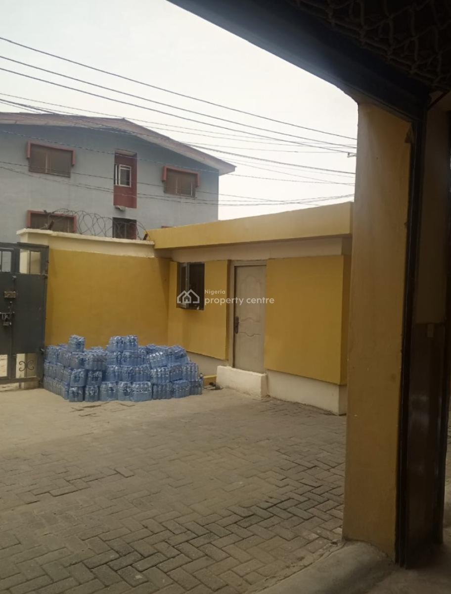 (5 Flats) 3 Units 2 Bedrm Flat +2 Units 3 Bedrm Flat (all Purposes, Pedro Area, Palmgrove, Shomolu, Lagos, Block of Flats for Sale