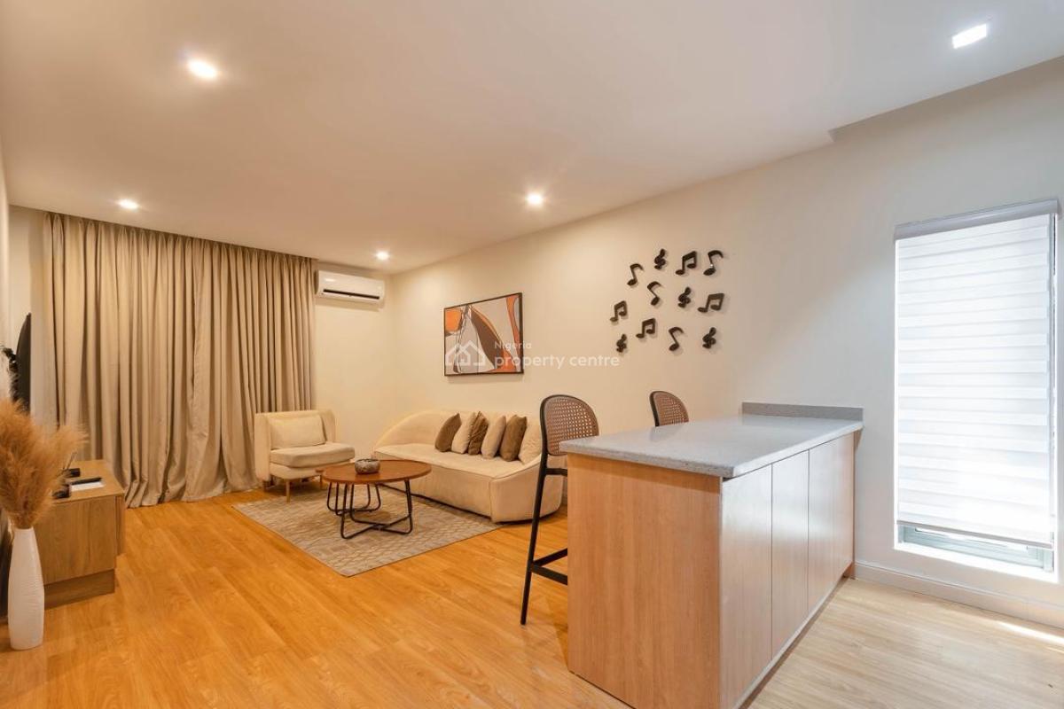 Lush 1 Bedroom Apartment with Swimming Pool and Gym, Off Admiralty Way, Lekki Phase 1, Lekki, Lagos, Mini Flat (room and Parlour) Short Let