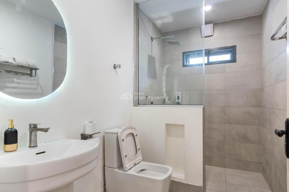 Lush 1 Bedroom Apartment with Swimming Pool and Gym, Off Admiralty Way, Lekki Phase 1, Lekki, Lagos, Mini Flat (room and Parlour) Short Let