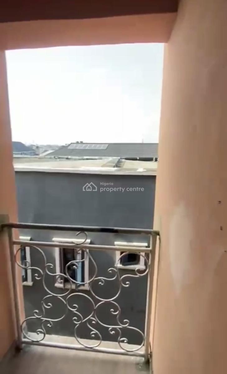 Spacious Standard One Bedroom Apartment, Onike, Iwaya, Yaba, Lagos, Mini Flat (room and Parlour) for Rent