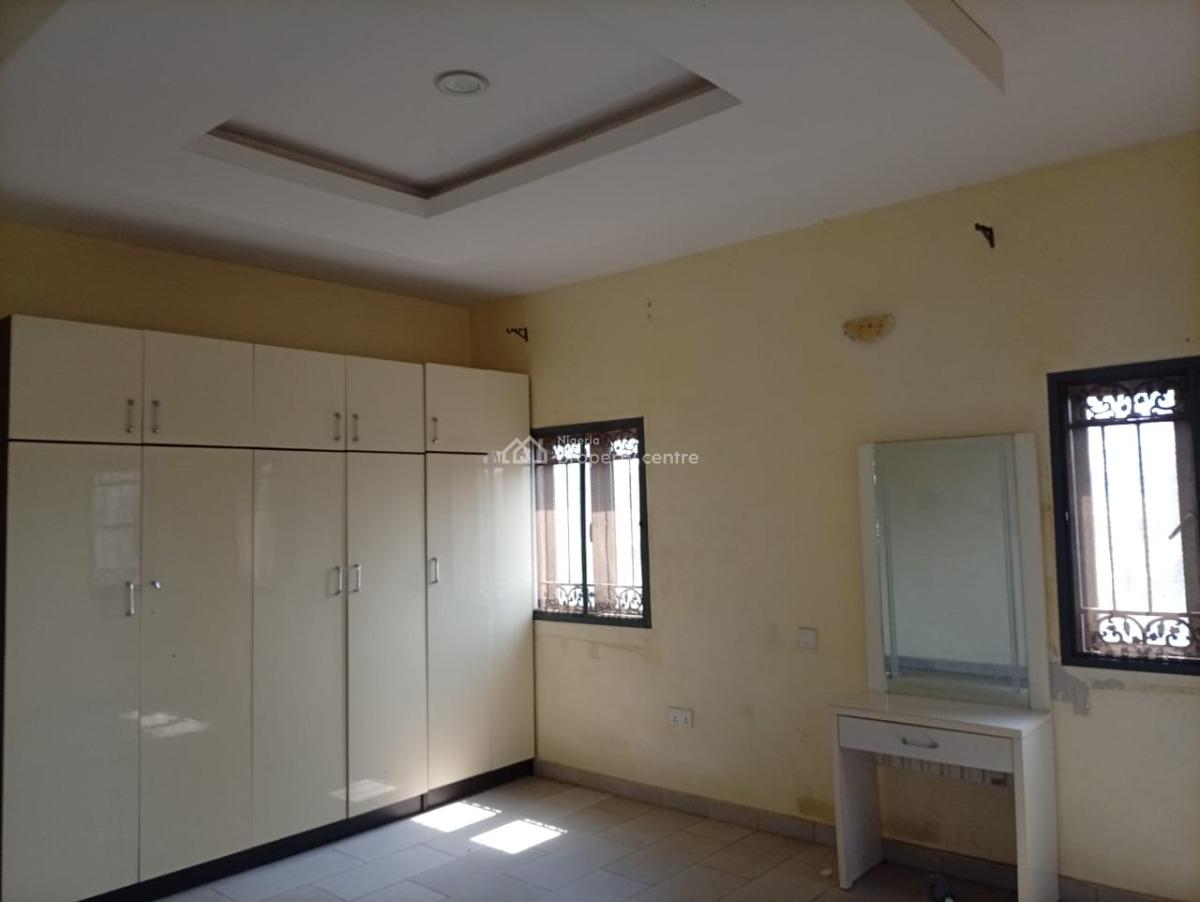 a Self Compound 4 Bedroom Duplex, Alpha Grace Est, Idishin, Jericho, Ibadan, Oyo, Detached Duplex for Rent