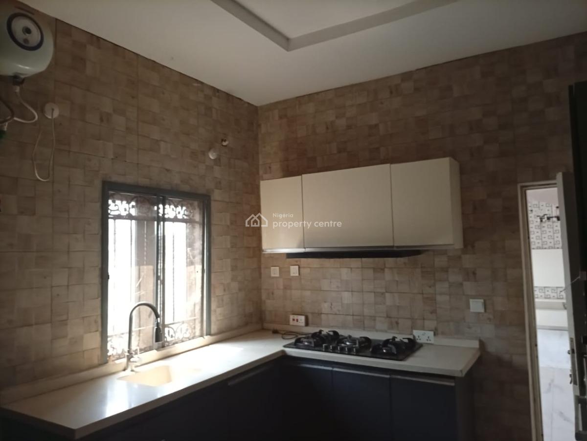 a Self Compound 4 Bedroom Duplex, Alpha Grace Est, Idishin, Jericho, Ibadan, Oyo, Detached Duplex for Rent