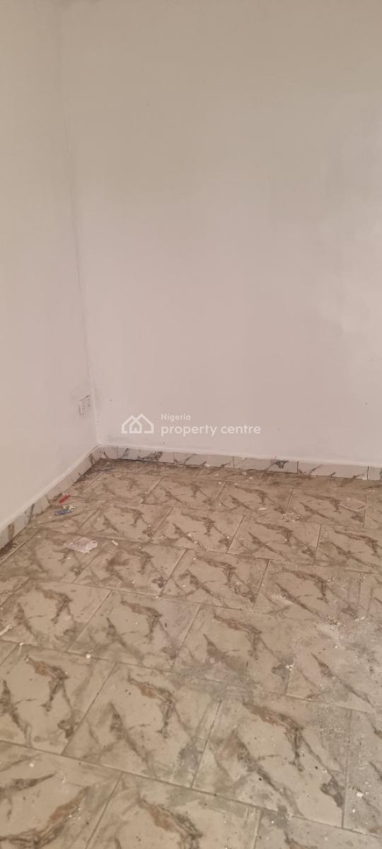 Newly Built and Sharp Shop Space, Okun-ajah Avista Beach, Ajah, Lagos, Shop for Rent