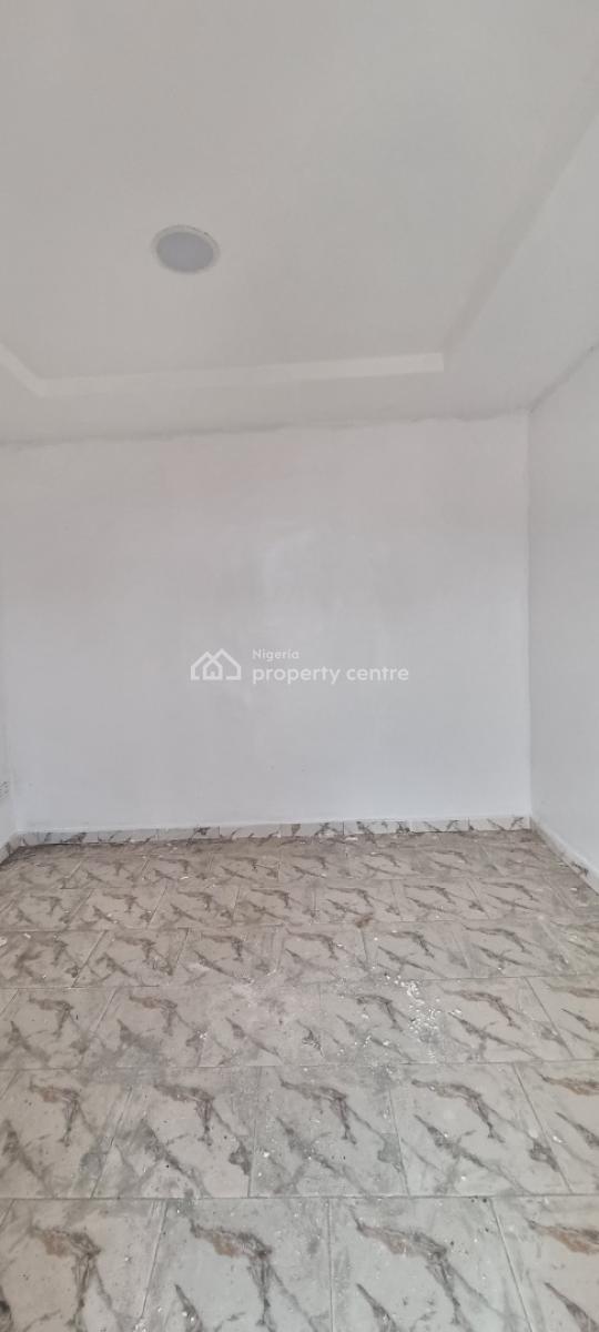 Newly Built and Sharp Shop Space, Okun-ajah Avista Beach, Ajah, Lagos, Shop for Rent