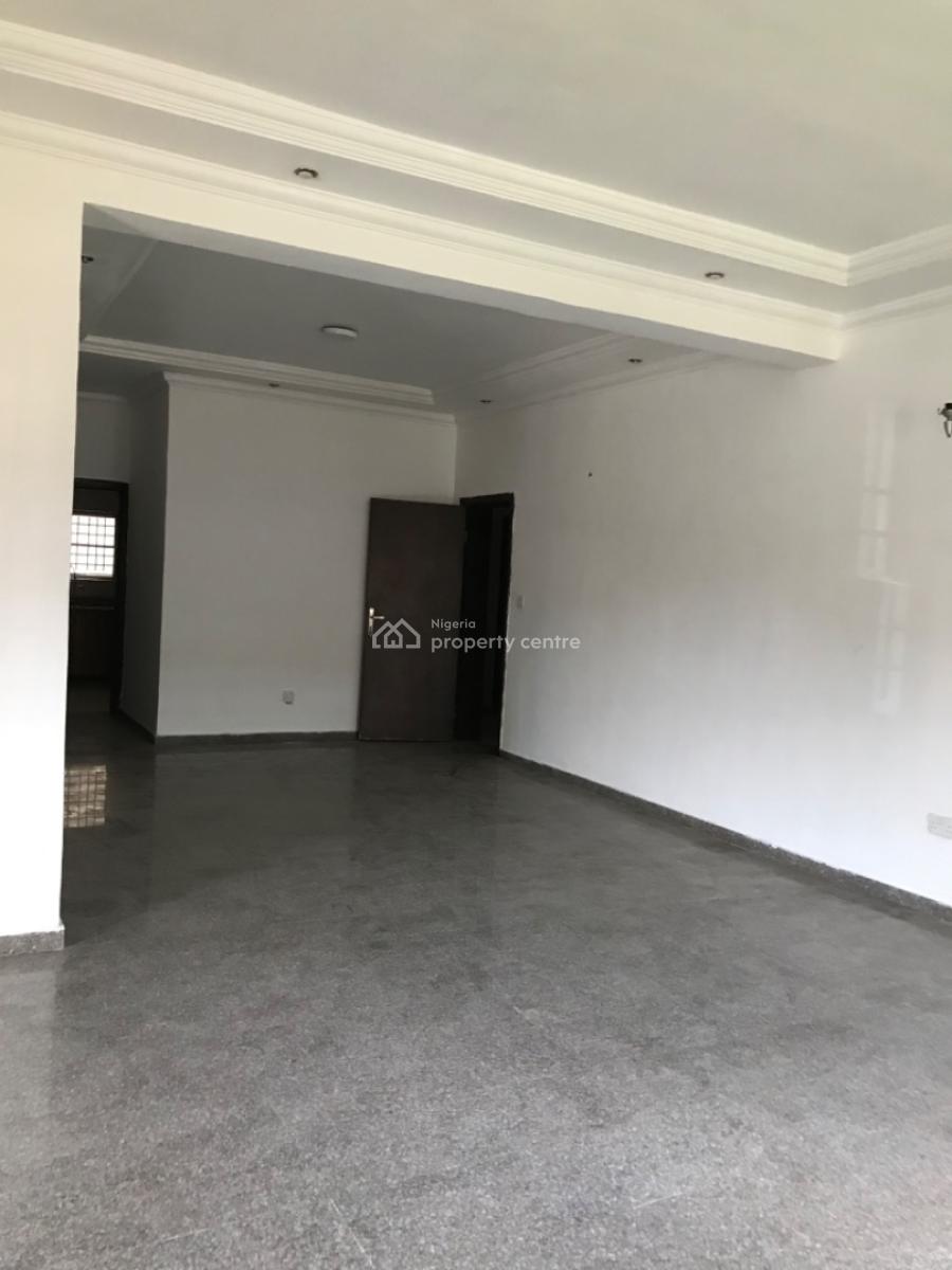 Very Massive and Serviced 3 Bedrooms Flat with Bq, Off Fola Osibo Street, Lekki Phase 1, Lekki, Lagos, Flat / Apartment for Rent