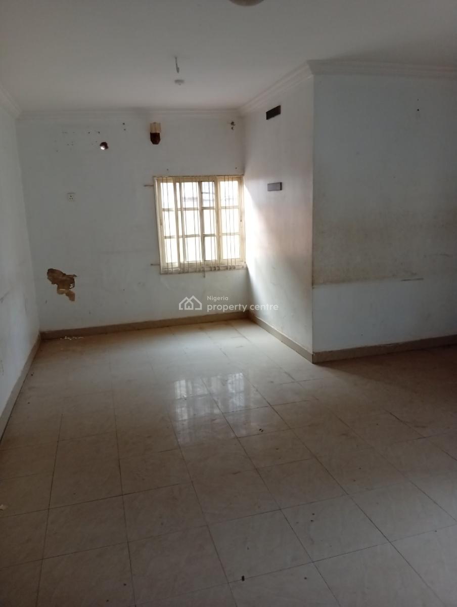 Clean and Decent 3 Bedroom Flat Apartment, Gra Phase 1, Magodo, Lagos, Flat / Apartment for Rent
