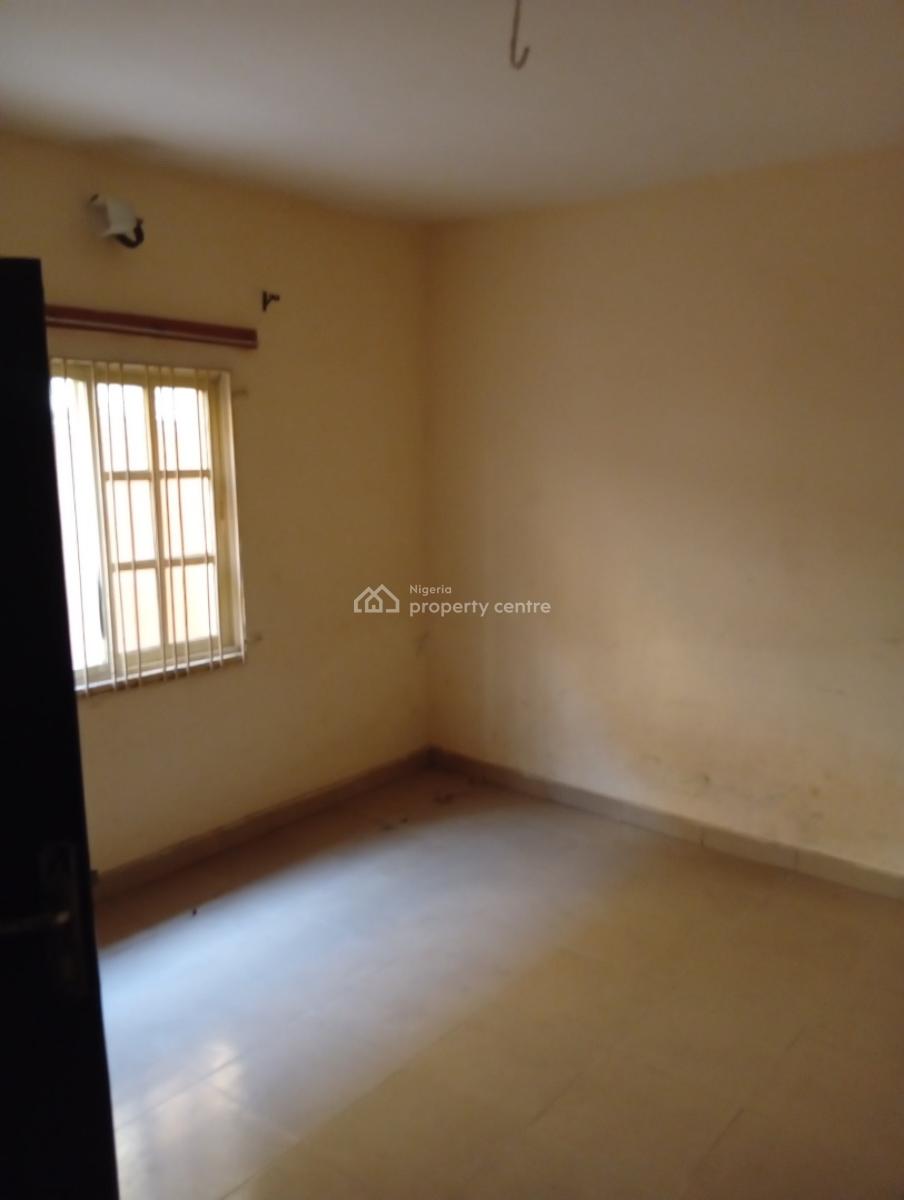 Clean and Decent 3 Bedroom Flat Apartment, Gra Phase 1, Magodo, Lagos, Flat / Apartment for Rent