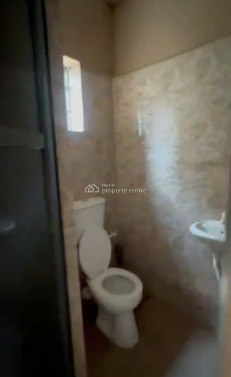 Executive, Decent, Standard and Spacious 5 Units of a Roomself Contain, Akoka, Yaba, Lagos, Self Contain (single Rooms) for Rent