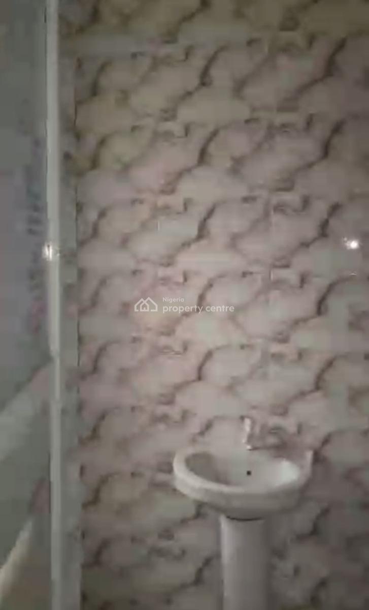 Newly Built Spacious 2 Bedroom Apartment, Off Kilo Bustop, Surulere, Lagos, Flat / Apartment for Rent