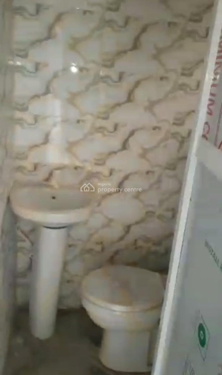 Newly Built Spacious 2 Bedroom Apartment, Off Kilo Bustop, Surulere, Lagos, Flat / Apartment for Rent