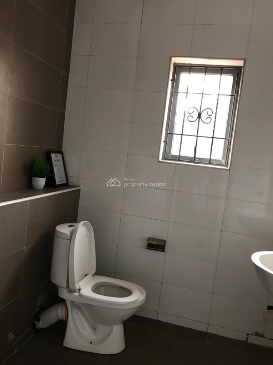 Fully Service with 24hours Light 3bedroom Apartment  @lekki Phase 1, Lekki Phase 1, Lekki, Lagos, Flat / Apartment for Rent