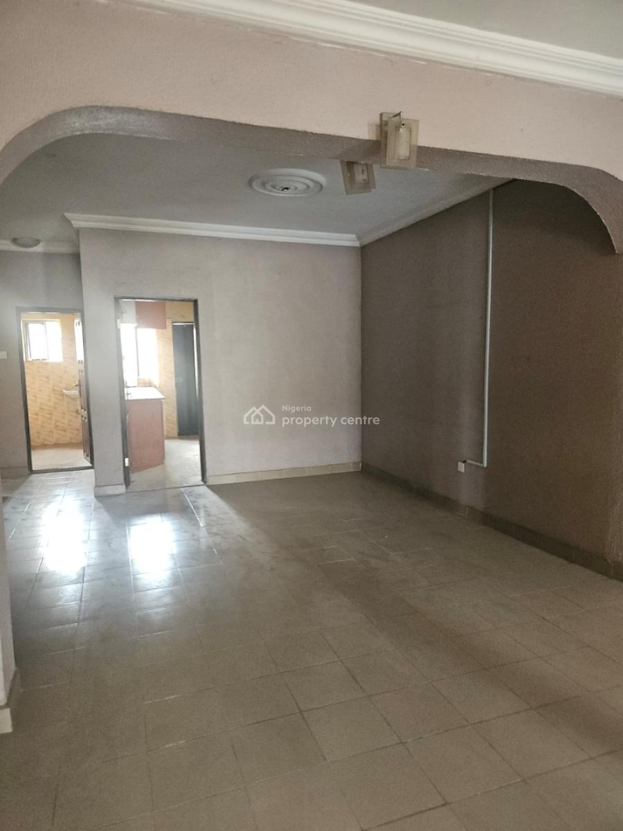 Clean & Decent 3 Bedroom Flat, Omole Phase 2, Ikeja, Lagos, Flat / Apartment for Rent
