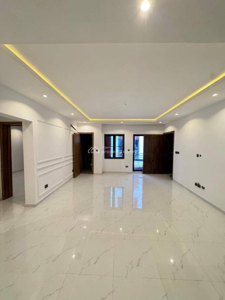 Well Finished 2 Bedroom Apartment with Bq in a Secure Estate, Jakande, Lekki, Lagos, Flat / Apartment for Sale