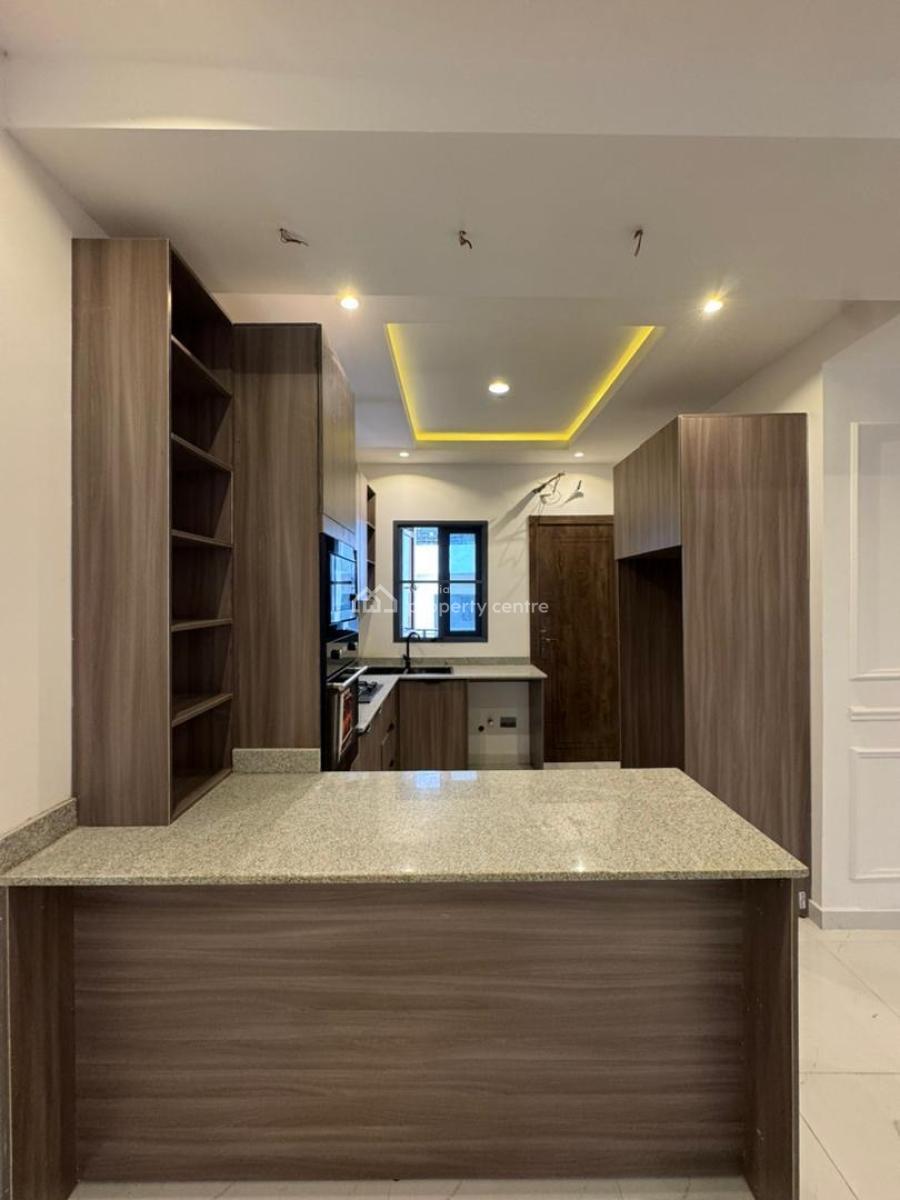 Well Finished 2 Bedroom Apartment with Bq in a Secure Estate, Jakande, Lekki, Lagos, Flat / Apartment for Sale