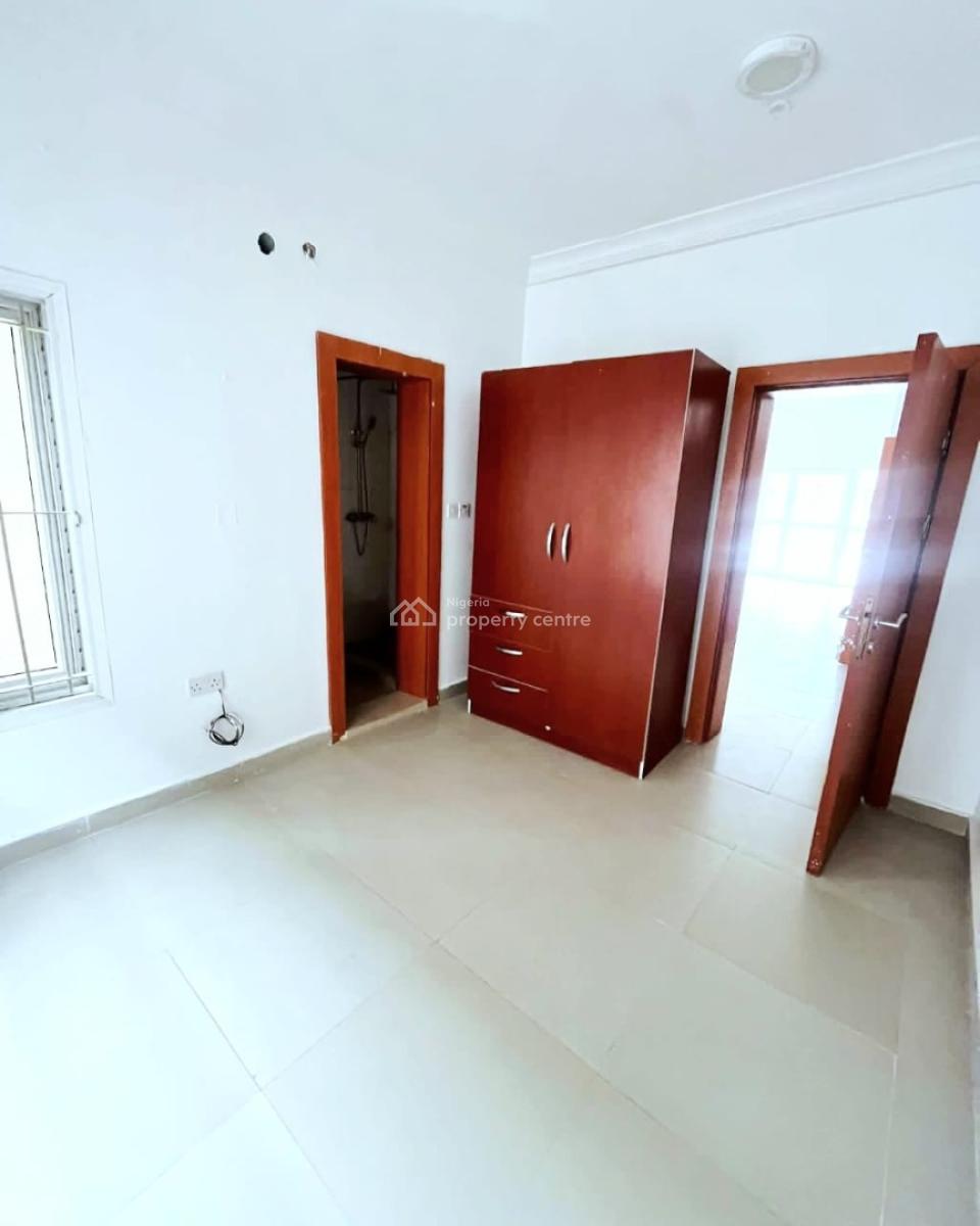 Spacious 3-bedroom Terrace Duplex, Osapa, Lekki, Lagos, Terraced Duplex for Sale